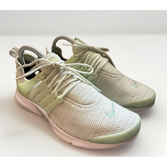 Nike Shoes - Nike Air Presto 878068-300 Barely Green Low Lace Up Sneakers Size 8 Running Shoe